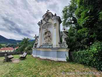 Archiv ...: GLOGGNITZ: Naturdenkmal Johannesfelsen mit den barocken Johannes Nepomuk-Bildstock - meinbezirk.at