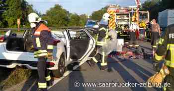 Unfall auf A8 bei Neunkirchen: Autofahrer in Klinik - Saarbrücker Zeitung