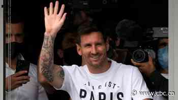 Lionel Messi signs 2-year contract with Paris Saint-Germain