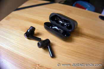 Razer Hammerhead True Wireless review: RGB and ANC for less