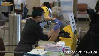 Toronto backtracks on decision to close North York mass vaccination clinic