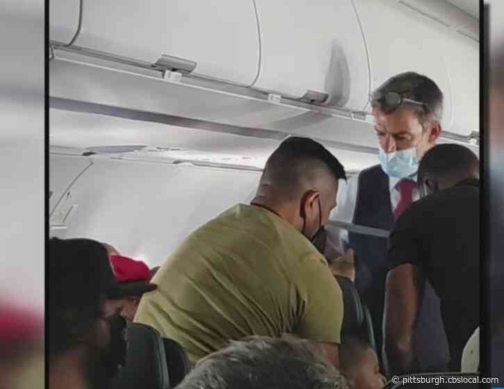 Caught On Camera: Teenage Passenger Restrained On Flight From Maui To Los Angeles