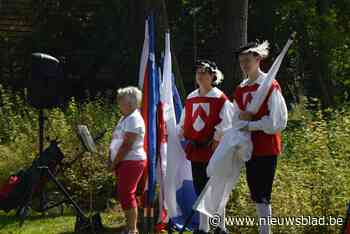 Vendeliers bedanken zorgpersoneel ZNA Joostens met optredens