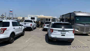 SWAT team in standoff with domestic violence suspect at Fresno County mobile home park