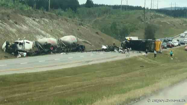 2 dead, 3 hospitalized in crash on Trans-Canada Highway west of Calgary
