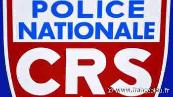 La caserne à Nice était trop sale : 82 CRS dorment dans leur fourgon et font demi-tour - France Bleu