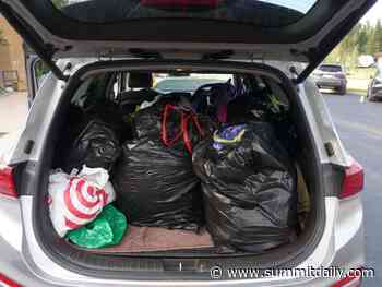 Synagogue of the Summit donates backpacks to Dillon Valley Elementary School - Summit Daily News