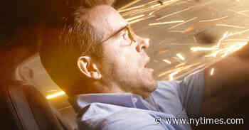 Watch Ryan Reynolds Power Up in ‘Free Guy’