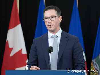 Bell: Schweitzer slams a lame-duck Nenshi, talks up Alberta turnaround - Calgary Sun