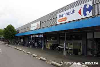 Dieven breken binnen in taverne