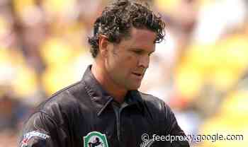 Chris Cairns 'on life support' after cricket legend suffers medical emergency