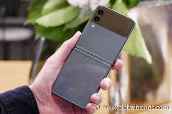 Samsung Galaxy Z Flip 3 vs. iPhone 12 Pro Max