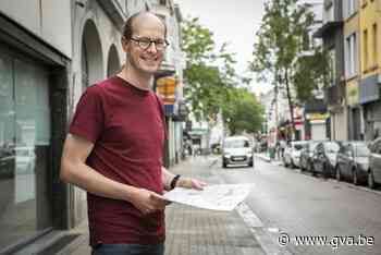 Antwerpenaar wil door alle Antwerpse straten wandelen: “2.80... (Antwerpen) - Gazet van Antwerpen