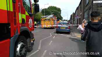 Horwich road completely blocked off due to police incident - The Bolton News