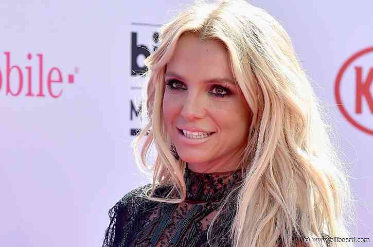 Britney Spears’ Dad Jamie Spears Agrees to Step Down as Conservator of Her Estate