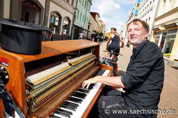 Riesa: Riesa: Warum ein Klavier den Elberadweg hinab fährt - Sächsische.de