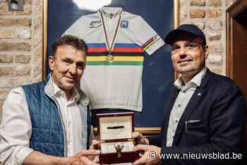 Bijna 90 jaar geleden begon zijn grootvader horloges te maken, nu pikt kleinzoon Wim (48) de draad weer op: “Ik ben altijd blijven dromen van horloges” - Het Nieuwsblad