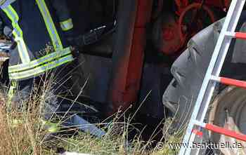 Kreis Aichach-Friedberg: Mähdrescher brennt aus – hoher Schaden - BSAktuell