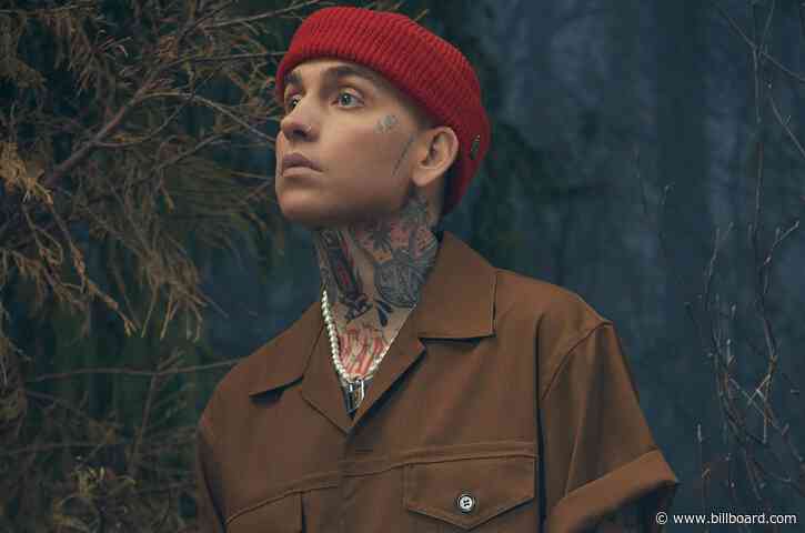 Inside the World of Blackbear, Who Likes Being Everywhere At Once