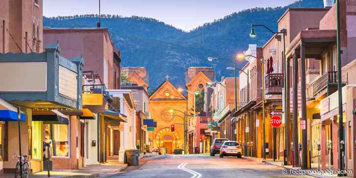 Santa Fe just agreed to send some parents $400 per month - and New Mexico could take it statewide