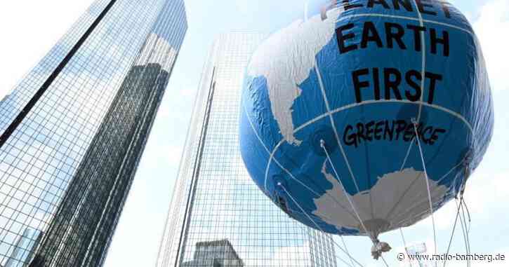 Fridays for Future: «Finanzsektor verkauft unsere Zukunft»