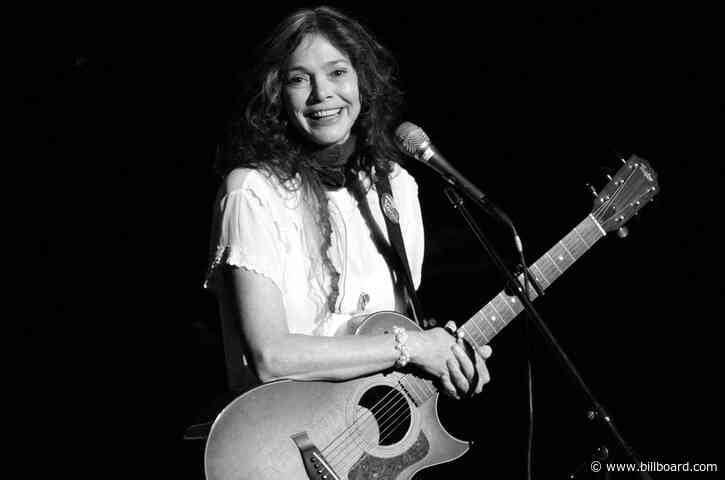 Nanci Griffith, Grammy-Winning Folk Singer/Songwriter, Dies at 68