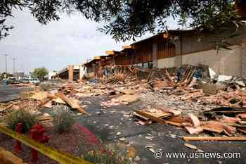 Vegas Grocery Storefront Collapses at Opening Time, 4 Hurt