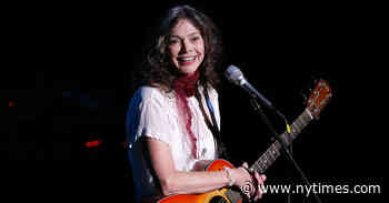 Nanci Griffith, Singer Who Blended Folk and Country, Dies at 68