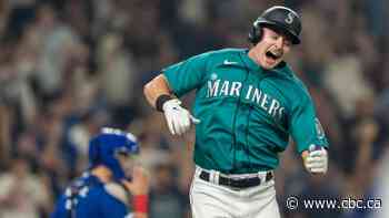 Mariners squeeze past Blue Jays on late walk to take 3rd straight win