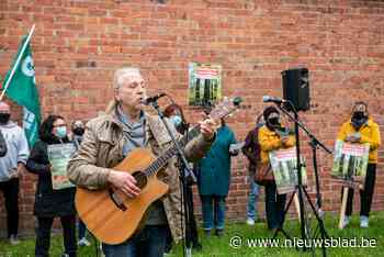 Protest op het gemeenteplein (Bocholt) - Het Nieuwsblad