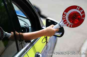 Polizei stoppt E-Scooter-Fahrer bei Steinen wegen mehrerer Verstöße - Steinen - Badische Zeitung