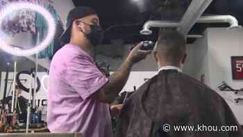 Houston barber shares COVID-19 recovery story to help others - KHOU.com
