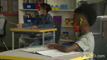 Coronavirus Texas: Some Houston-area school districts defying Gov. Abbott's COVID orders - KTRK-TV