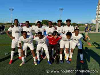 Southwest Houston soccer team of 24 immigrants finds path to college - Houston Chronicle