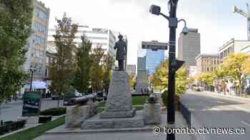 Sir John A. Macdonald statue toppled during rally in Hamilton