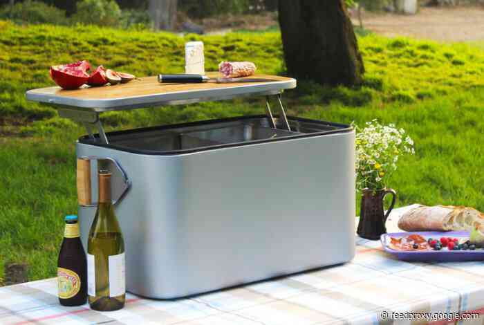Wooly premium cooler constructed from aluminum and stainless steel