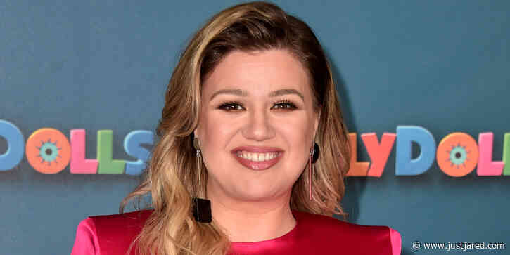 Kelly Clarkson Shares Photos from Girls Trip to Vegas Amid Divorce Drama