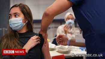 Covid: 16 and 17-year-olds in England to be offered jab by 23 August