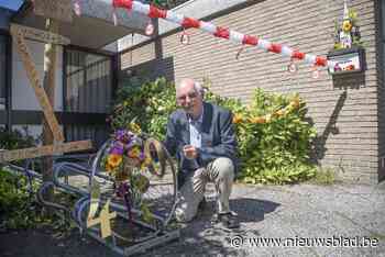 Pastoor Jan Naveld (69) krijgt eerbetoon in OLV-kerk: “Noem me gerust de eenzame fietser”