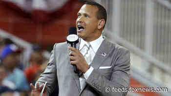 Alex Rodriguez poses with Kevin Costner at 'Field of Dreams' MLB game, reveals his top 5 favorite movies