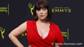 Rachel Bloom reveals she underwent breast reduction surgery: 'I already feel more comfortable'