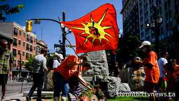 Police release images of suspects after Sir John A. Macdonald statue torn down in Hamilton