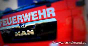 Großeinsatz: Brand in einer Halle am Flugplatz Senheld - Trierischer Volksfreund