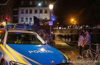 Untere Brücke in Bamberg: Mann (20) stürzt von Brücke und verletzt sich schwer - Polizei nennt Details - inFranken.de