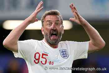 Documentary to show Lee Mack trying to get in shape for Soccer Aid