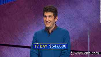 'Jeopardy!' champ rises to top 3 on all-time winnings list