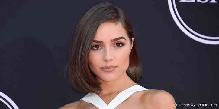 Influencer and model Olivia Culpo tearfully criticized JetBlue Airways after her dog was banned from flying with her