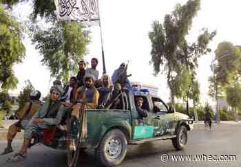 Chaos as thousands flee Afghanistan after Taliban takeover