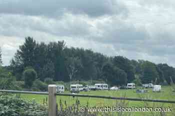 Encampment leave Mitcham after Section 61 notice