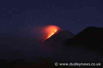 Lava streams from Indonesia's Mount Merapi in new eruption - Dudley News